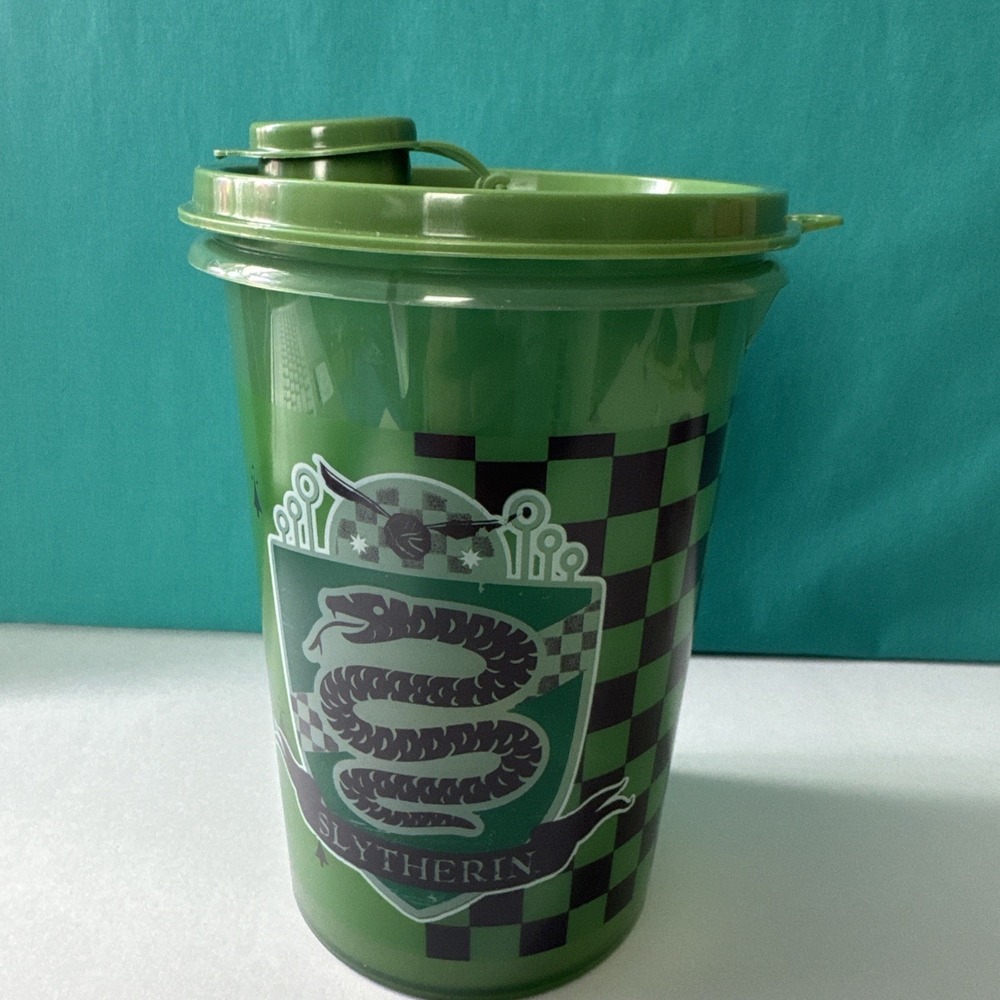 Tupperware Mega Tumbler 36 oz tumbler with flip-top spout Harry Potter Slytherin